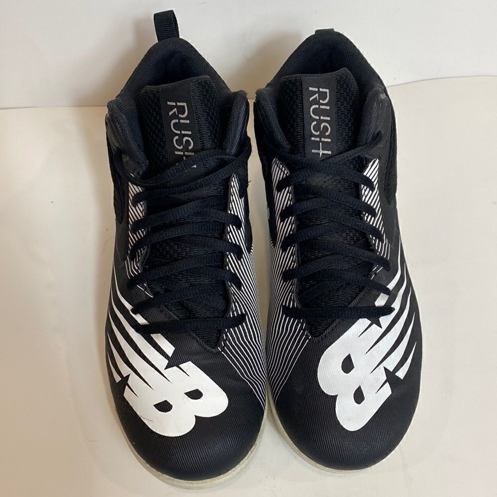 New Balance Rush V2 low black & gray athletic shoes size 6
